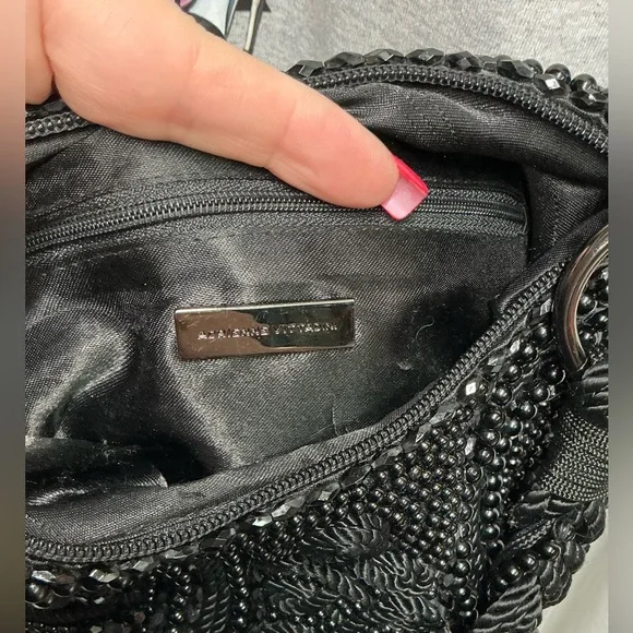 Adrienne Vittadini shoulder purse - Picture 4 of 8